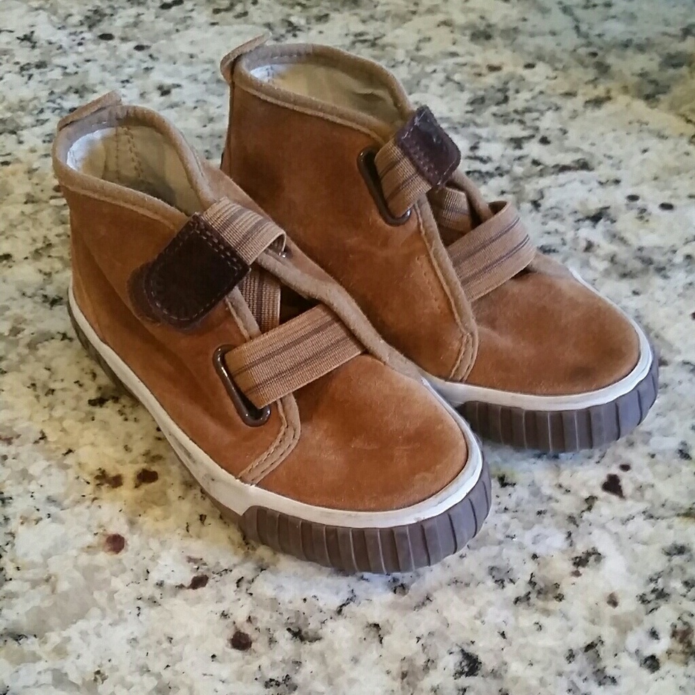 Toddler boy uggs